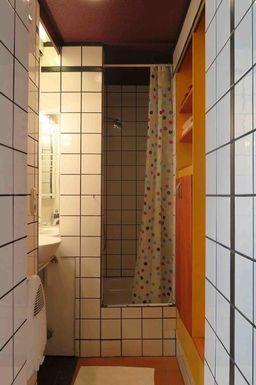 וופרטל Gaesteappartement Im Atelierhaus חדר תמונה